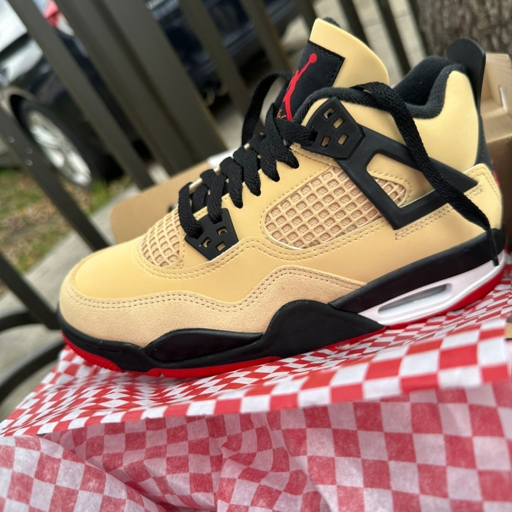 Jordan Air 4 Retro in Red and Black